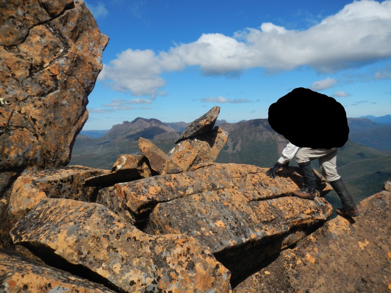 scrambling on the edge of a Very Big Drop [].JPG