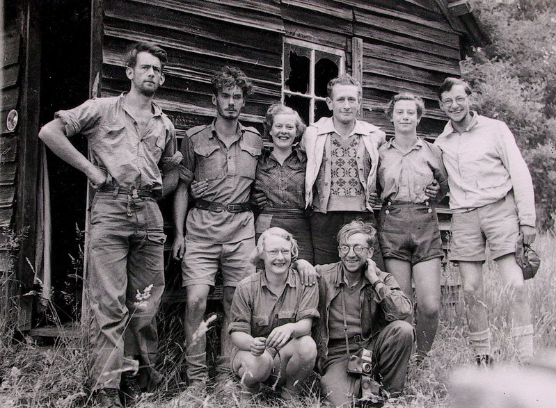 LWC group at Rilets Hut near Maydena.jpg