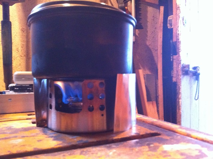 Metho stove warming up reduced  005.jpg