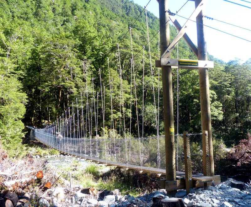 w sabine bridge.JPG