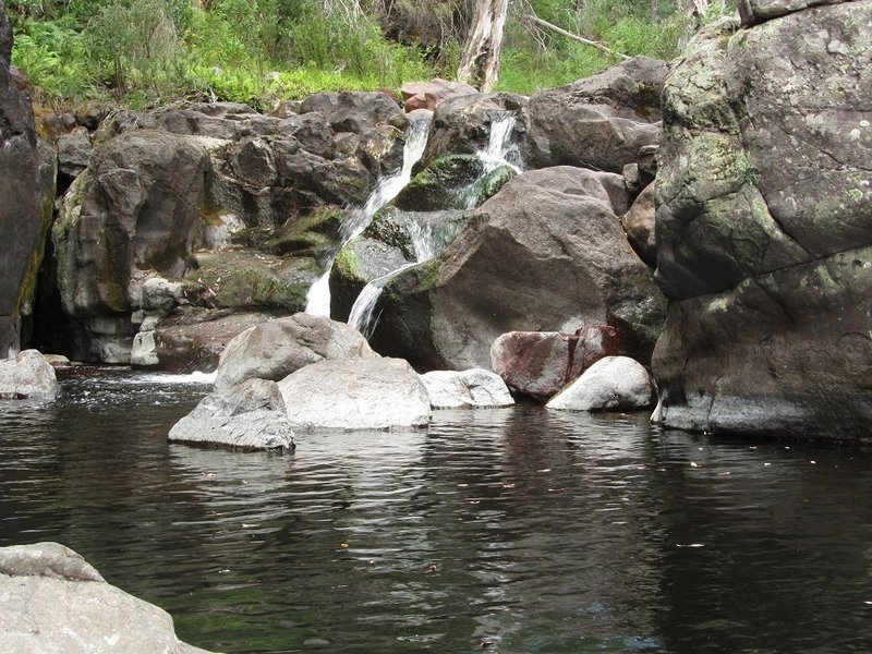 Moroka Gorge Falls (Second Falls).jpg