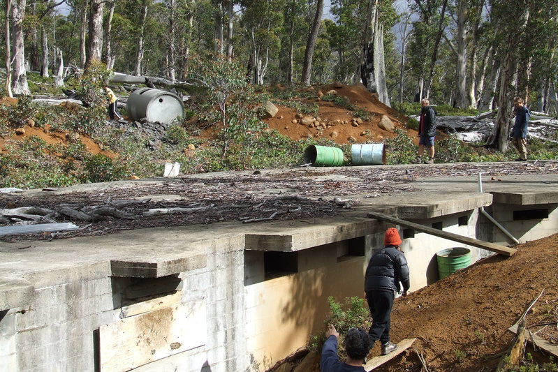 BOMB SHELTER 034.JPG