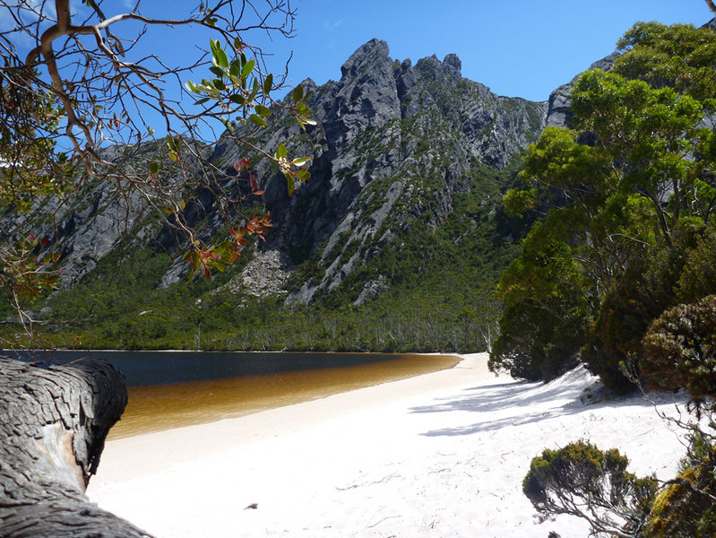 Lake Rhona beach.jpg