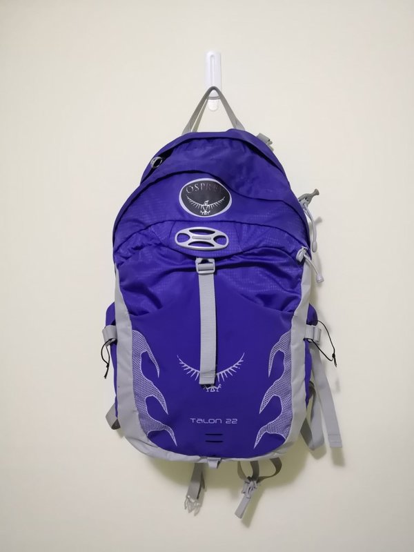 Osprey Talon 22 Front.jpg